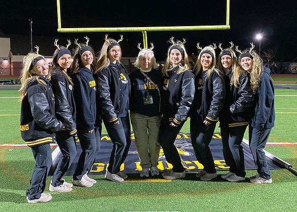 Cheer Seniors and  Marge IMG_2023
