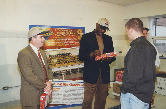 1997 Cheerios Bill Dostel and Carmichael