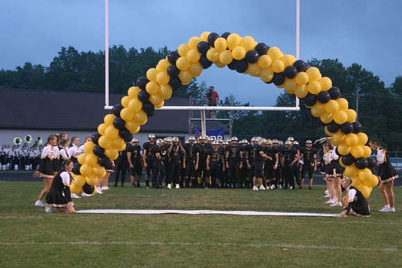 West_wins_35_14_0066