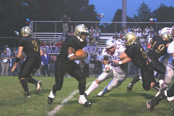 West_wins_35_14_0109